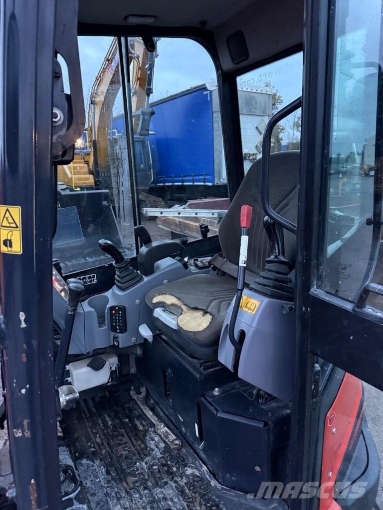 Kubota U 27-4 Miniekskavaatorid < 7 t