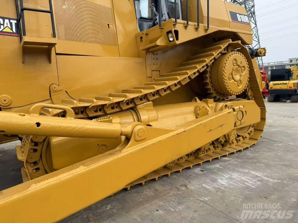 CAT D 10 R Buldooserid
