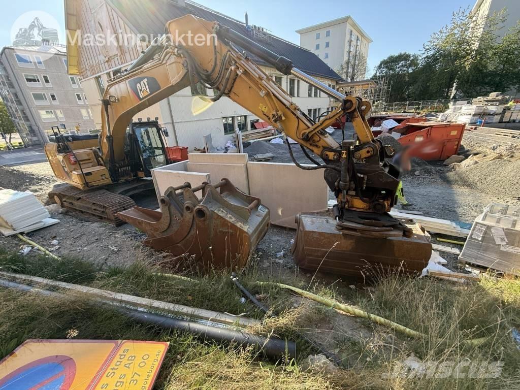 CAT 320 F L Roomikekskavaatorid
