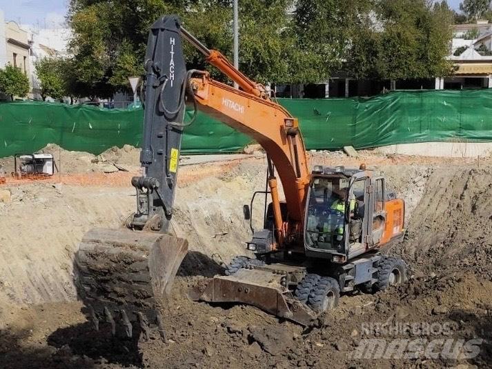 Hitachi ZX 210 W Ratasekskavaatorid