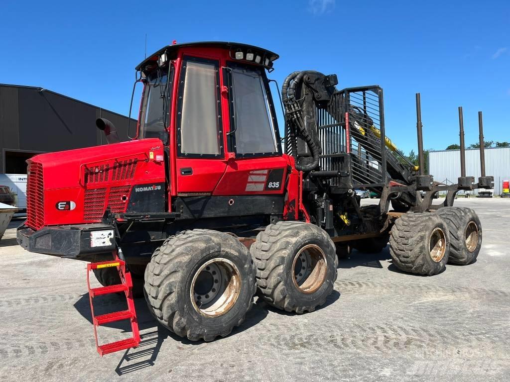 Komatsu 835 Forwarderid