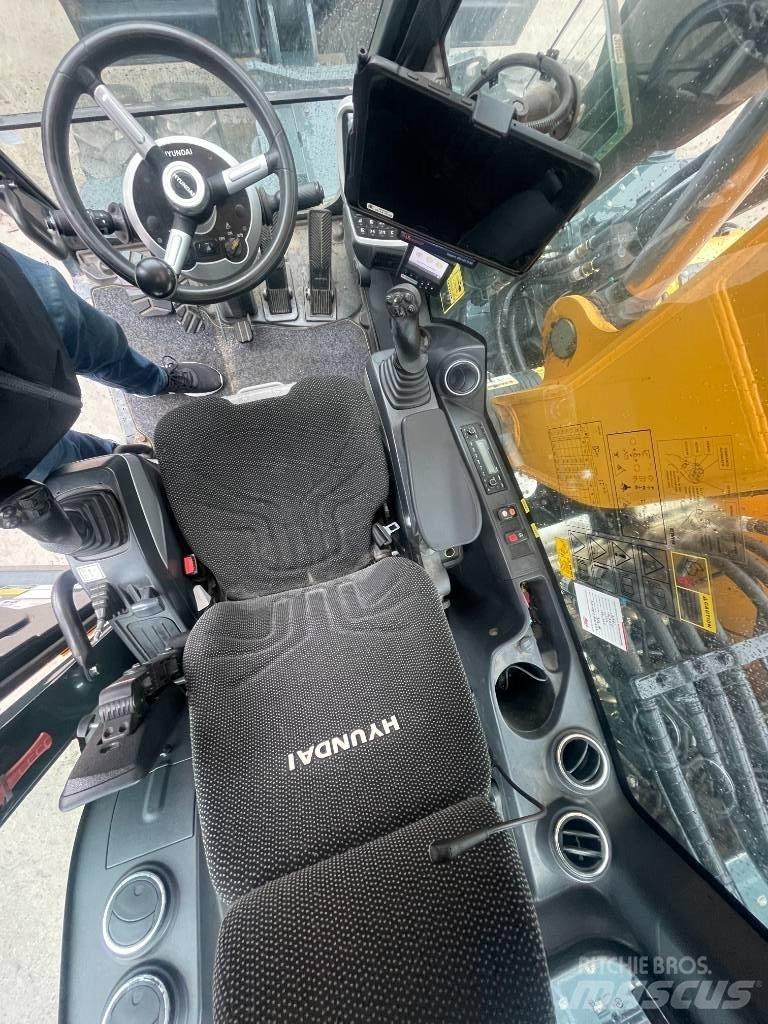 Hyundai HW160 Ratasekskavaatorid