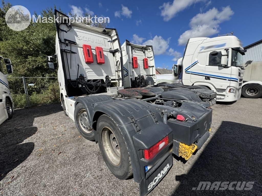 Scania R 500 Sadulveokid