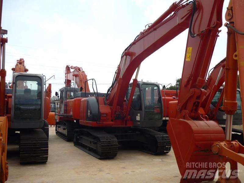 Hitachi ZX 225 US Roomikekskavaatorid