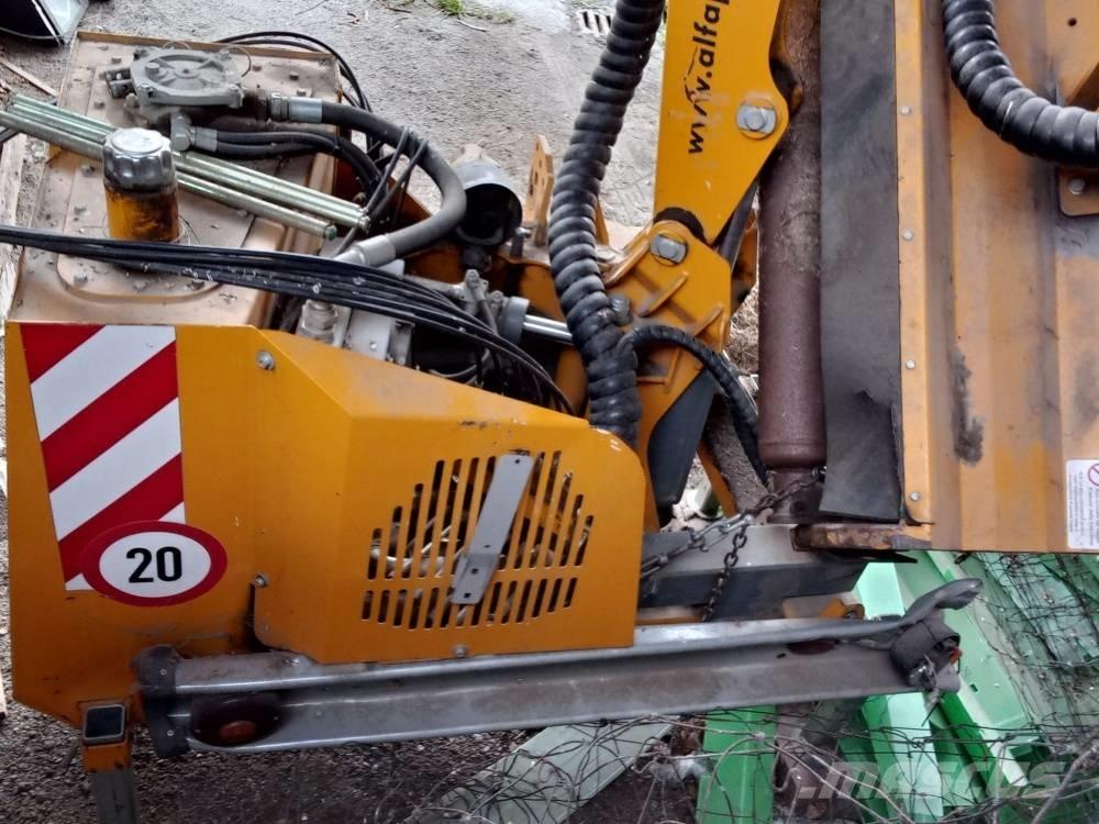 Femac DOC 400A Muu kommunaaltehnika