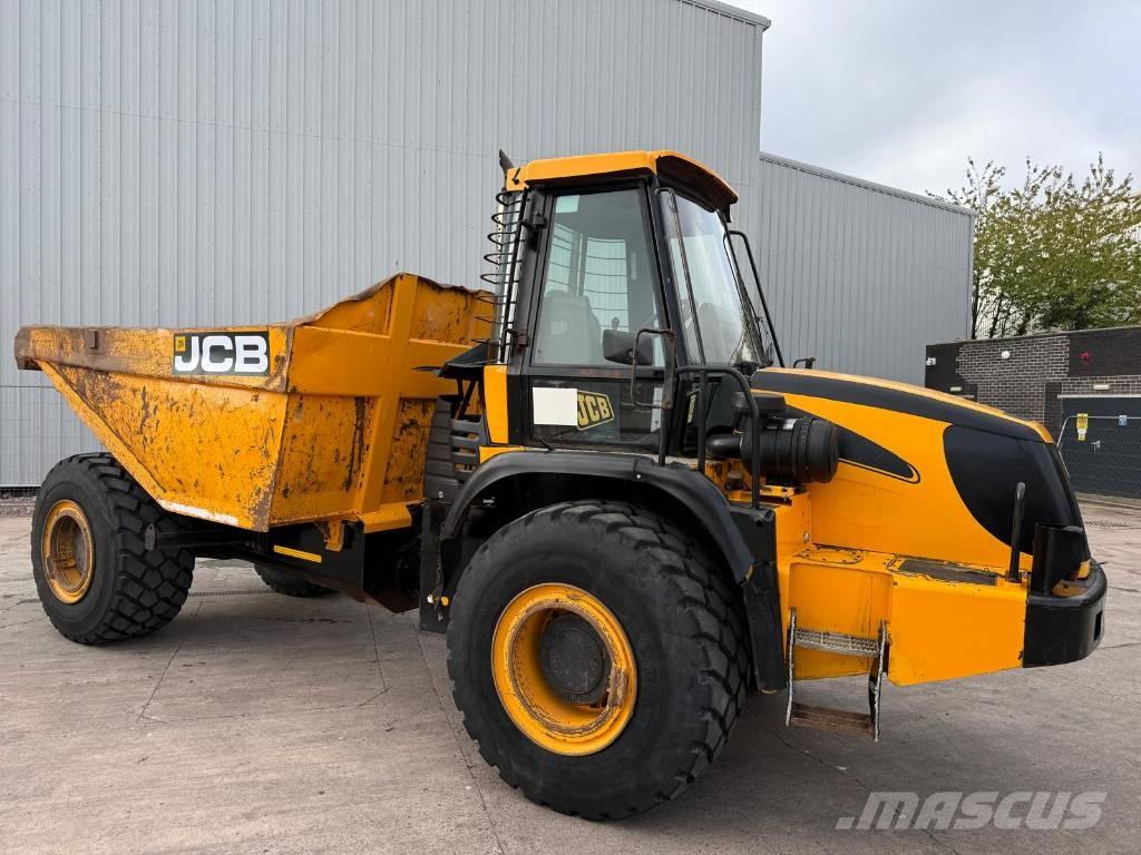 JCB 718 Liigendraamiga pinnaseveokid