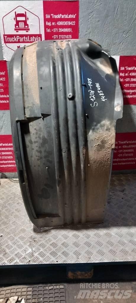 Scania 94 D.  1485486 Kabiinid