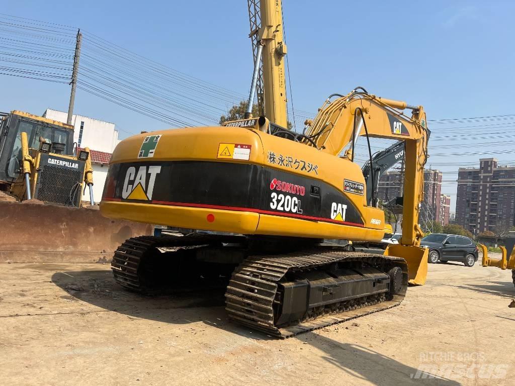 CAT 320 C Roomikekskavaatorid