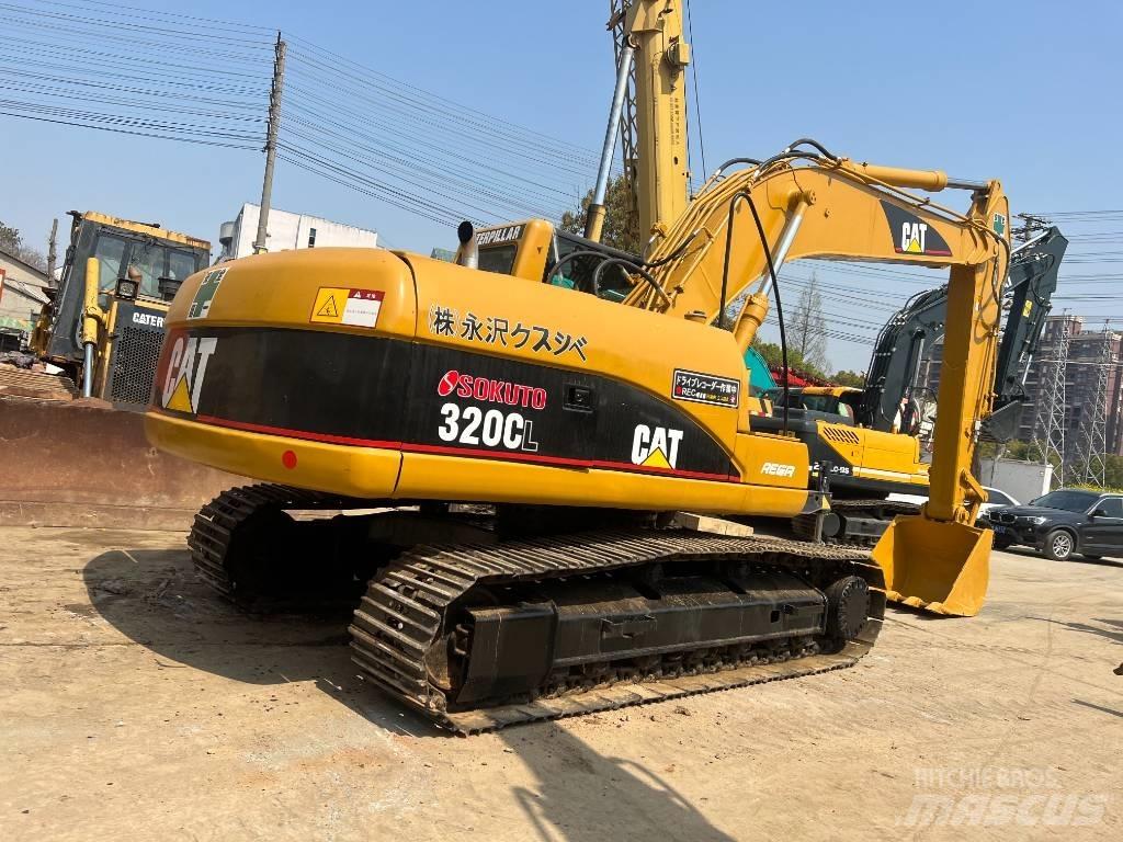 CAT 320 C Roomikekskavaatorid