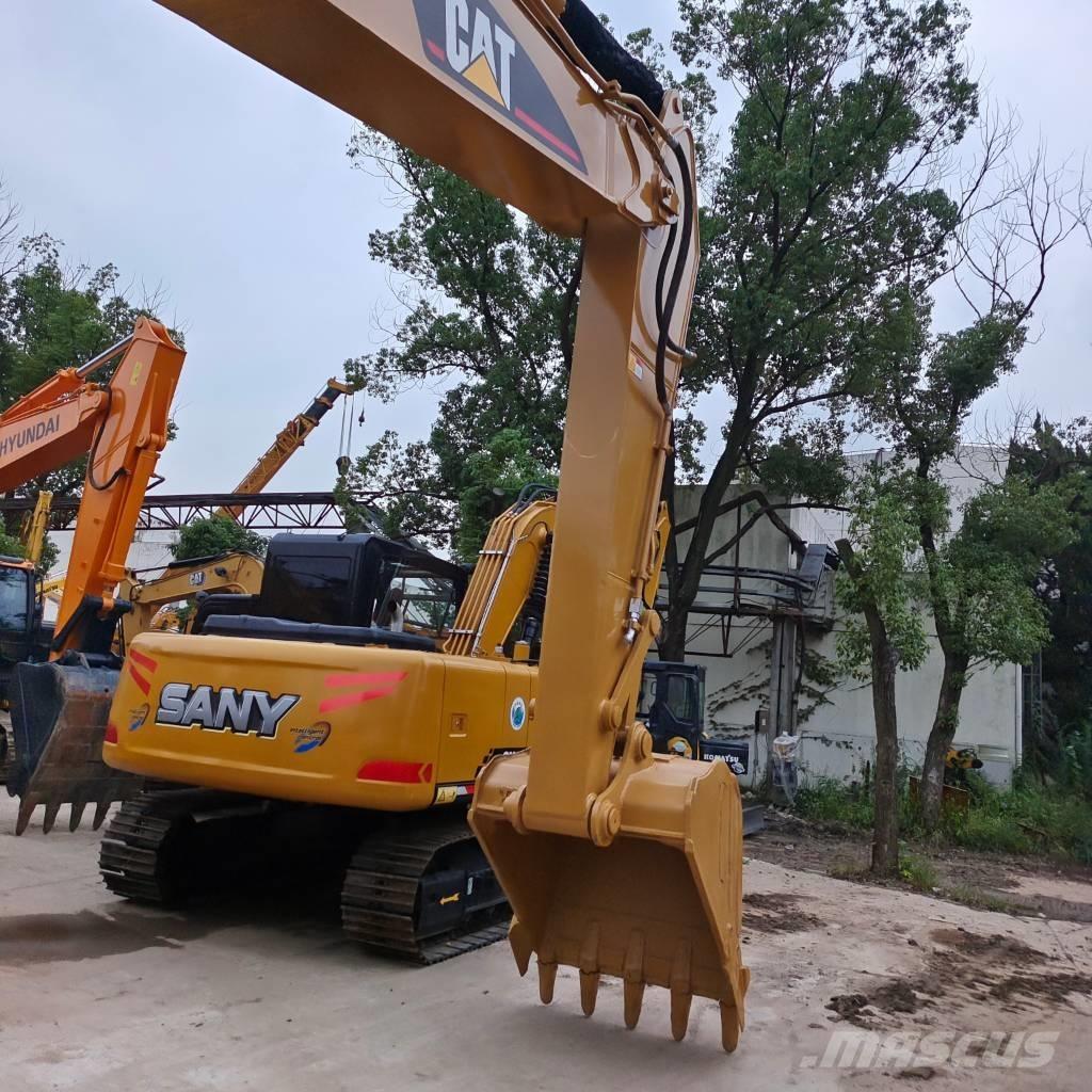 CAT 320 C L Roomikekskavaatorid