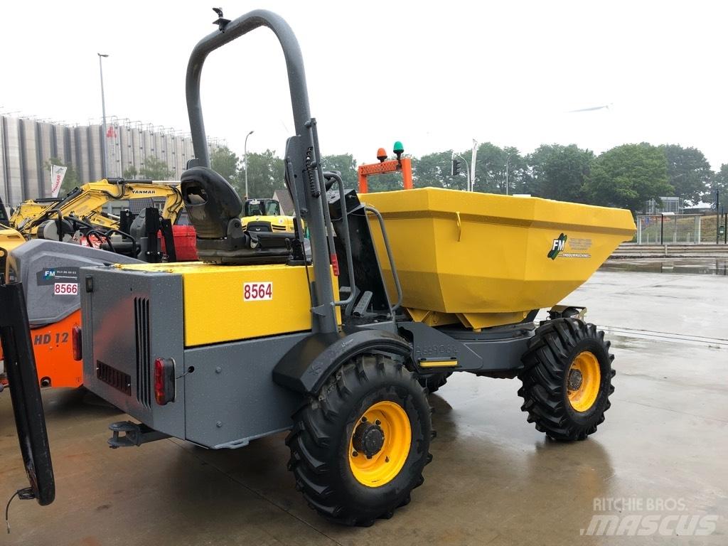 JCB 3TSTM Väikekallurid