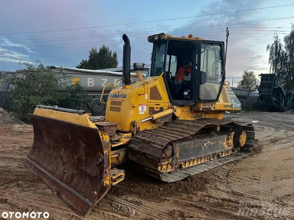 Komatsu D 61 PX-23 Buldooserid