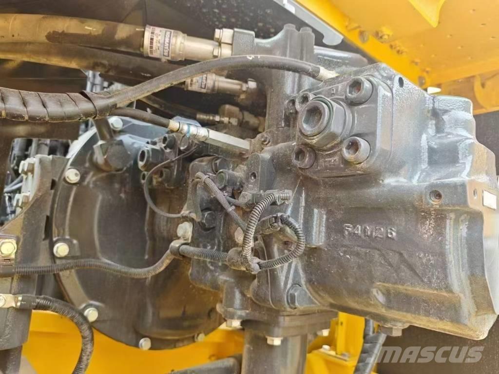 Komatsu 360-8 Roomikekskavaatorid