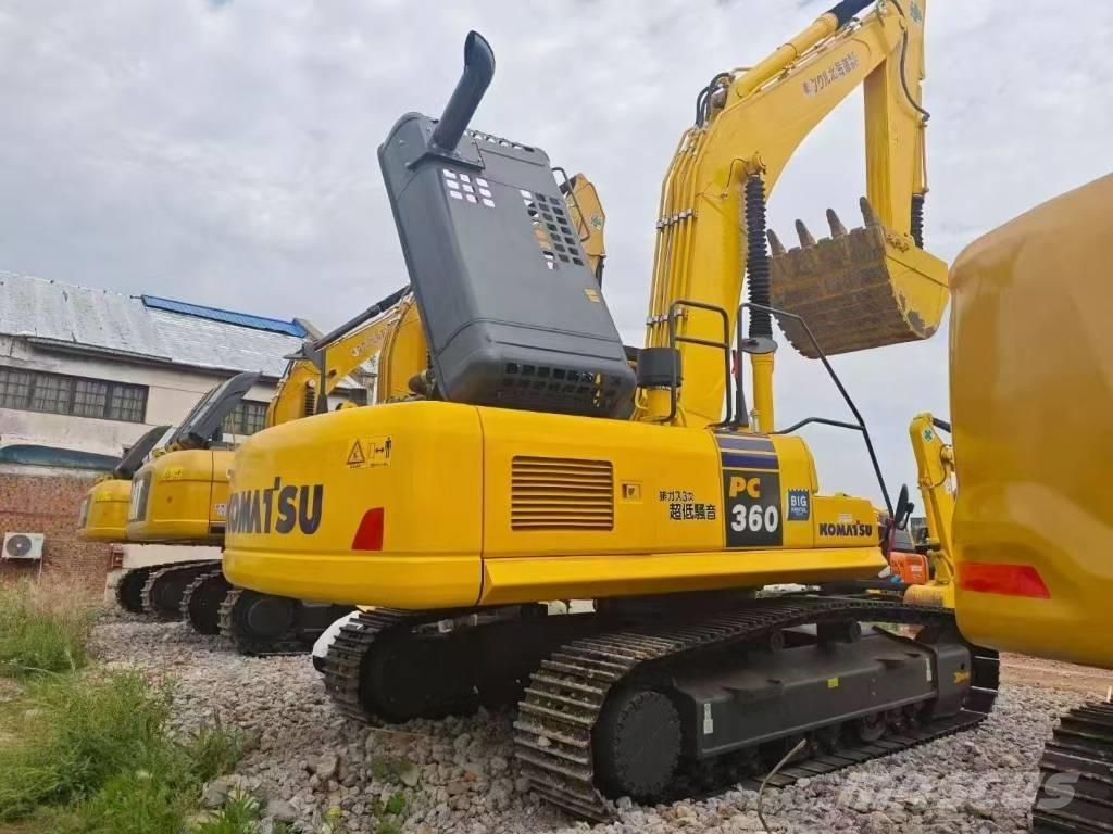 Komatsu 360-8 Roomikekskavaatorid