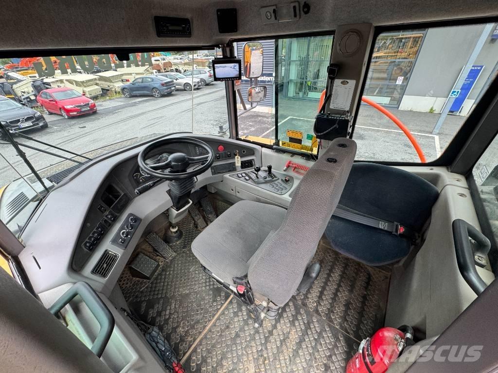 Volvo A 30 G Liigendraamiga pinnaseveokid