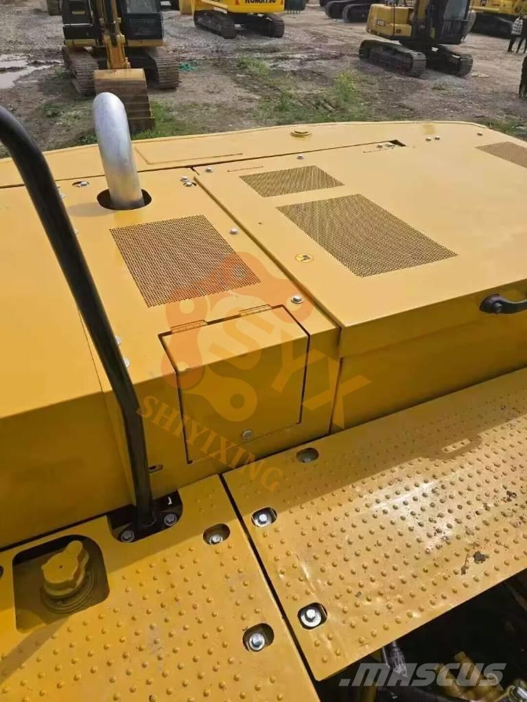 CAT 320NG Roomikekskavaatorid