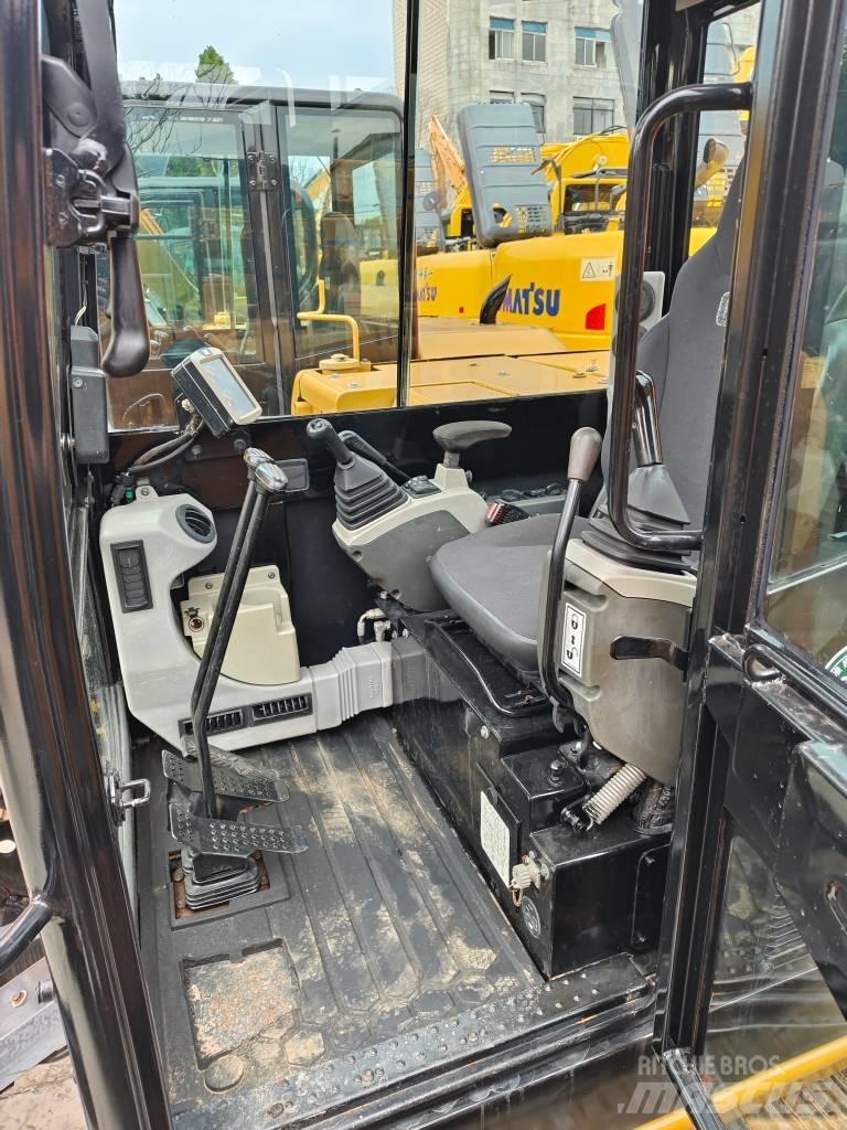 CAT 305.5 E 2 Miniekskavaatorid < 7 t