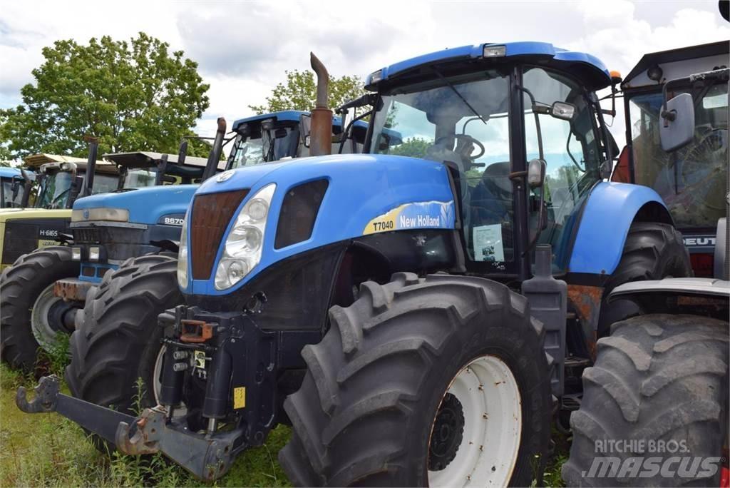 New Holland T 7040 Traktorid