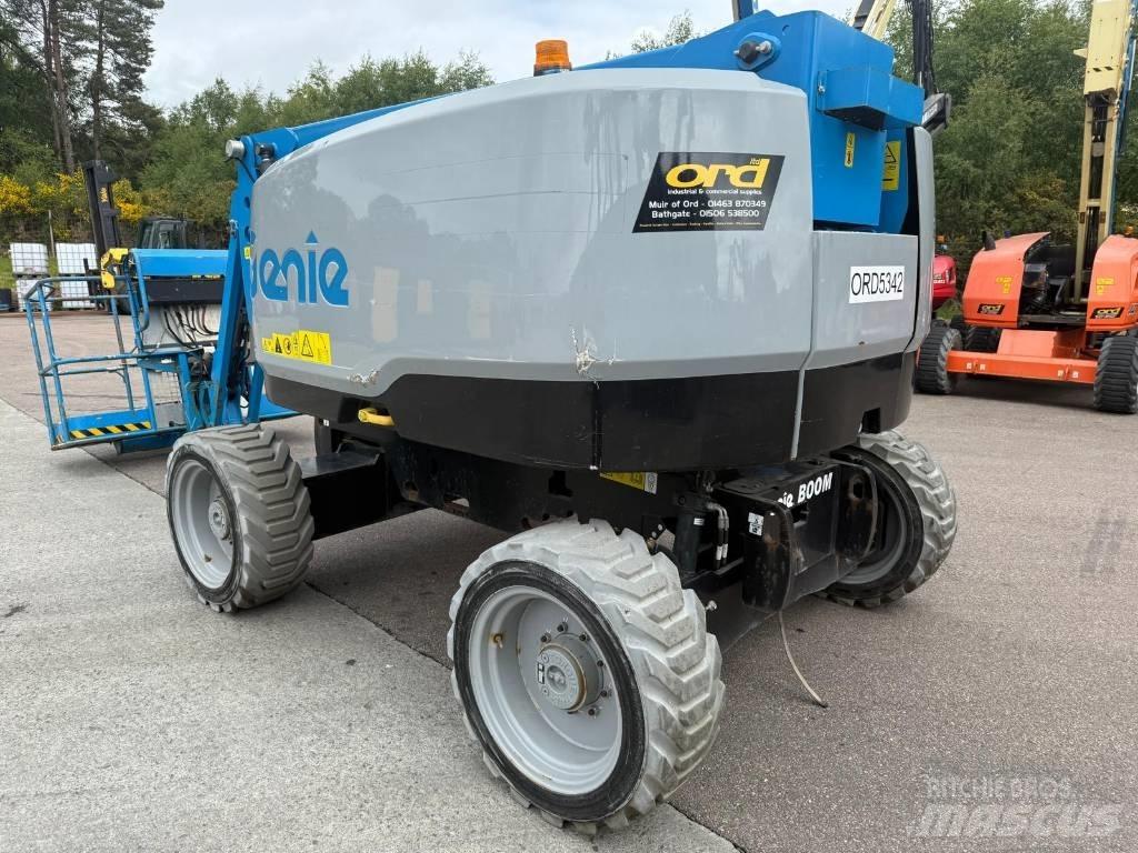 Genie Z 45 FE Iseliikuvad poomtõstukid
