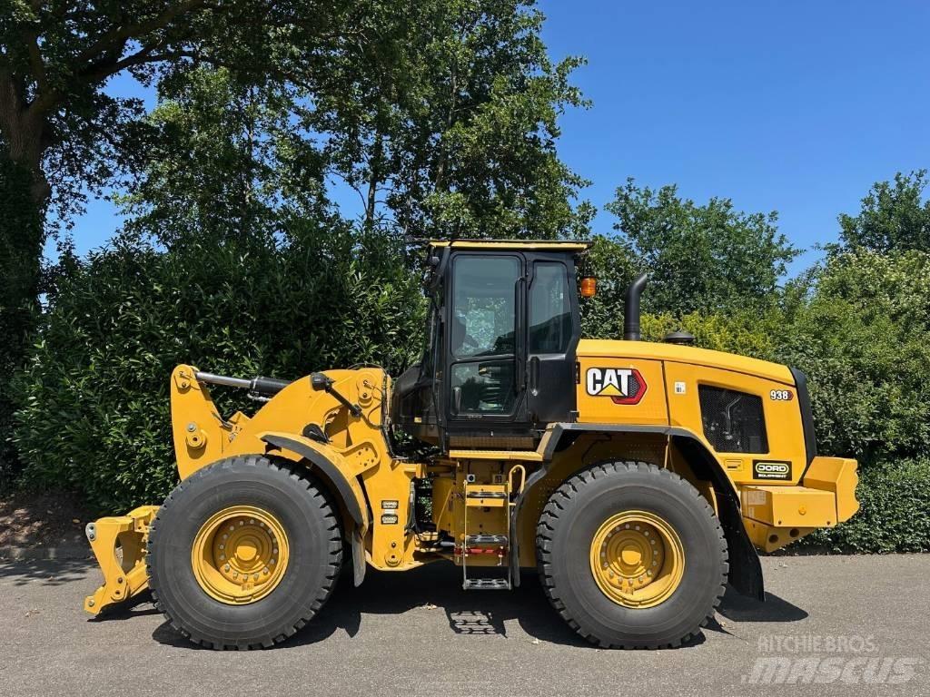 CAT 938 Rataslaadurid