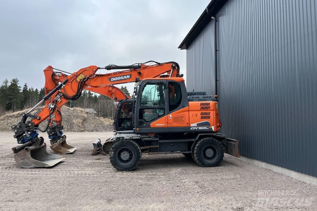 Doosan DX 165 W-5 Ratasekskavaatorid