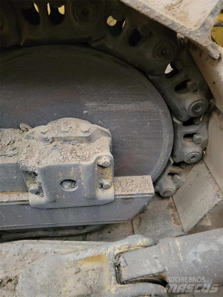 CAT D7G2 Buldooserid