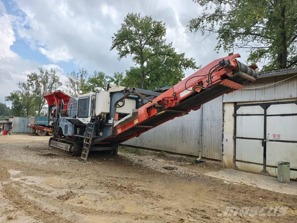 Sandvik QJ 341 Iseliikuvad purustid