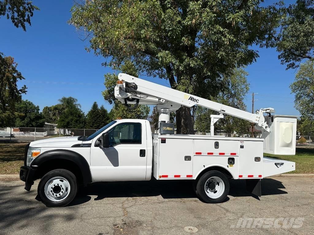 Altec AT 235 Auto korvtõstukid
