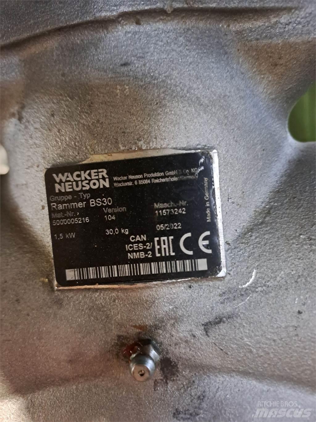 Wacker Neuson BS30 Vibroplaadid
