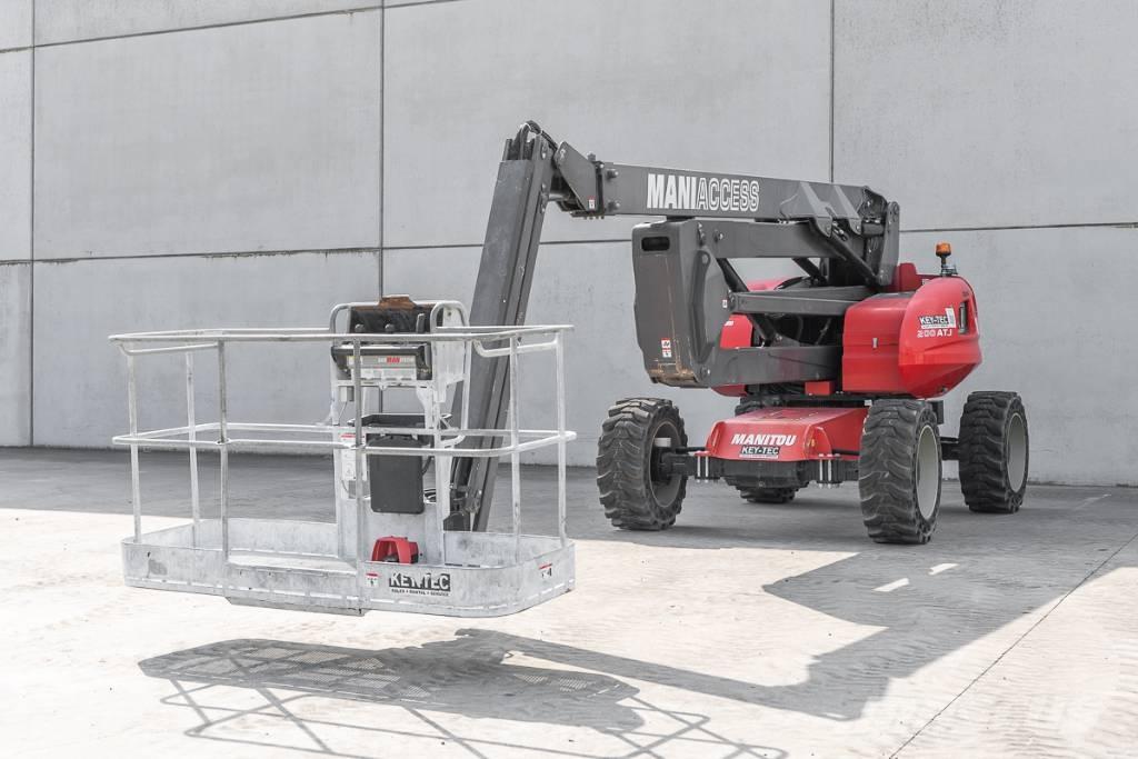 Manitou 200 ATJ Iseliikuvad poomtõstukid