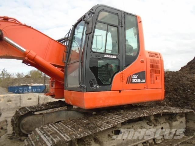 Doosan DX 235 LCR Roomikekskavaatorid