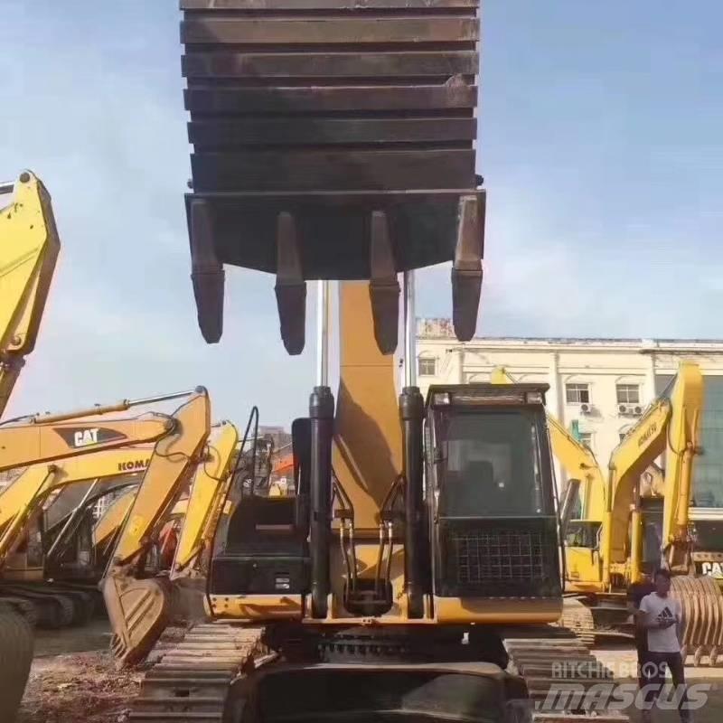 CAT 340 D L Roomikekskavaatorid