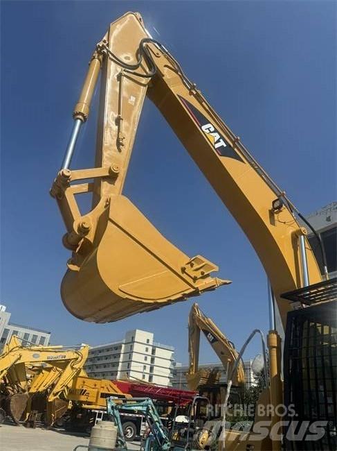 CAT 320 C L Roomikekskavaatorid