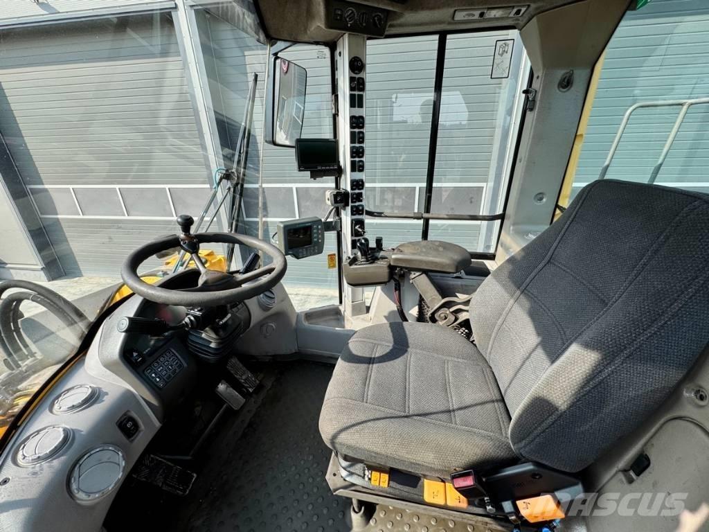 Volvo L 180 F Rataslaadurid