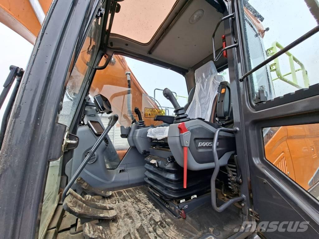 Doosan DX 225 LC Roomikekskavaatorid