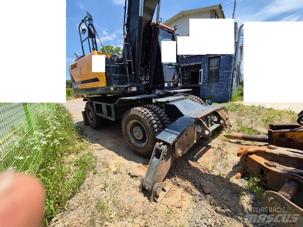 Hyundai HW 210 A Ratasekskavaatorid