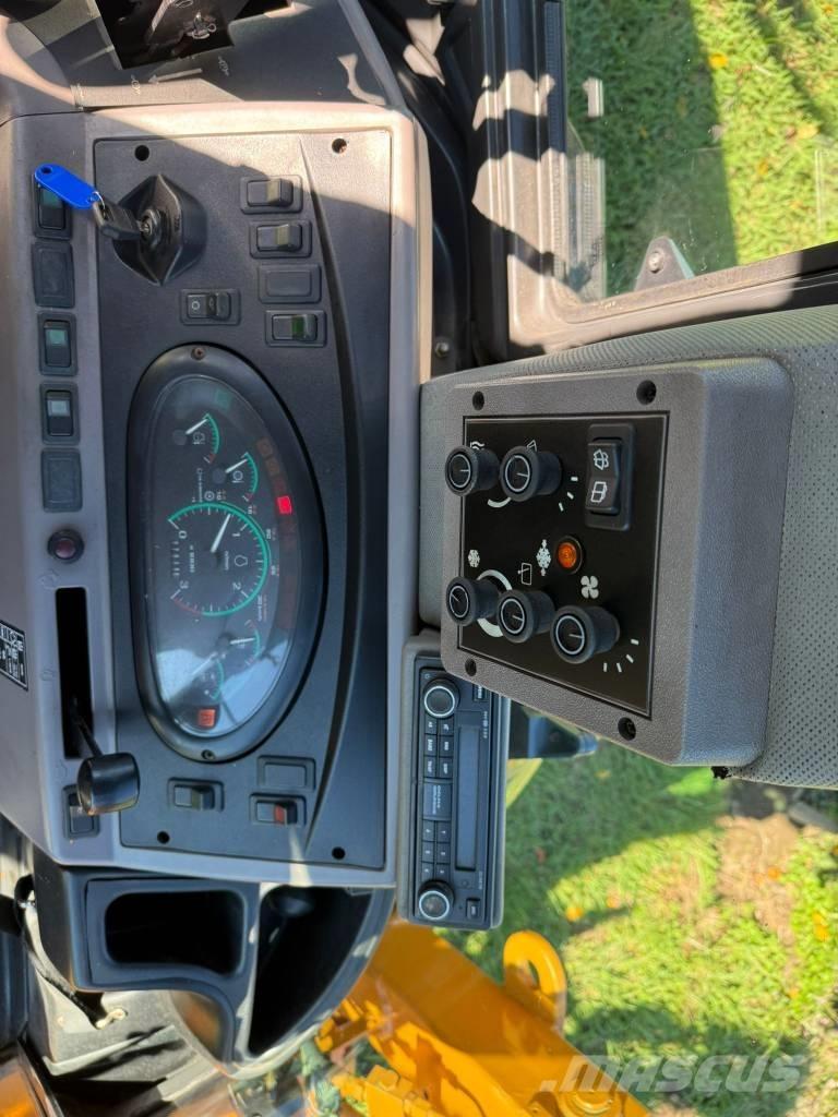 CASE 590 SM Ekskavaatorlaadurid