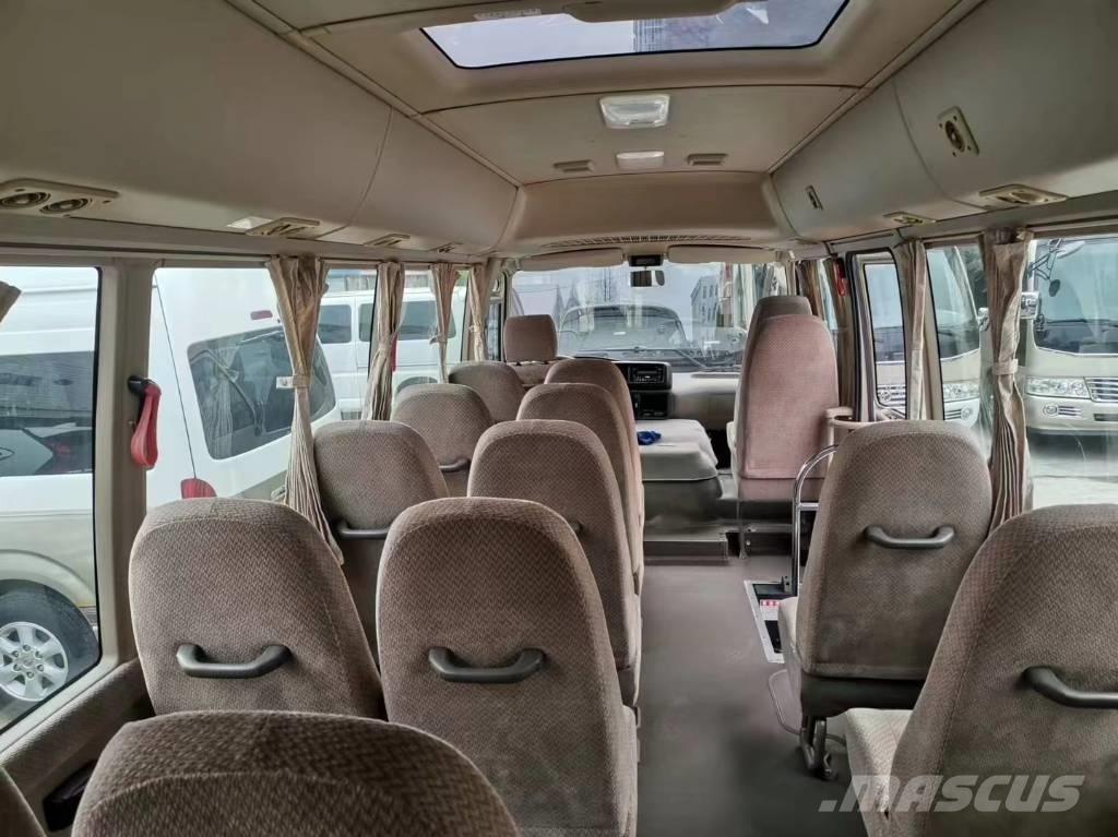 Toyota Coaster Bus Väikebussid
