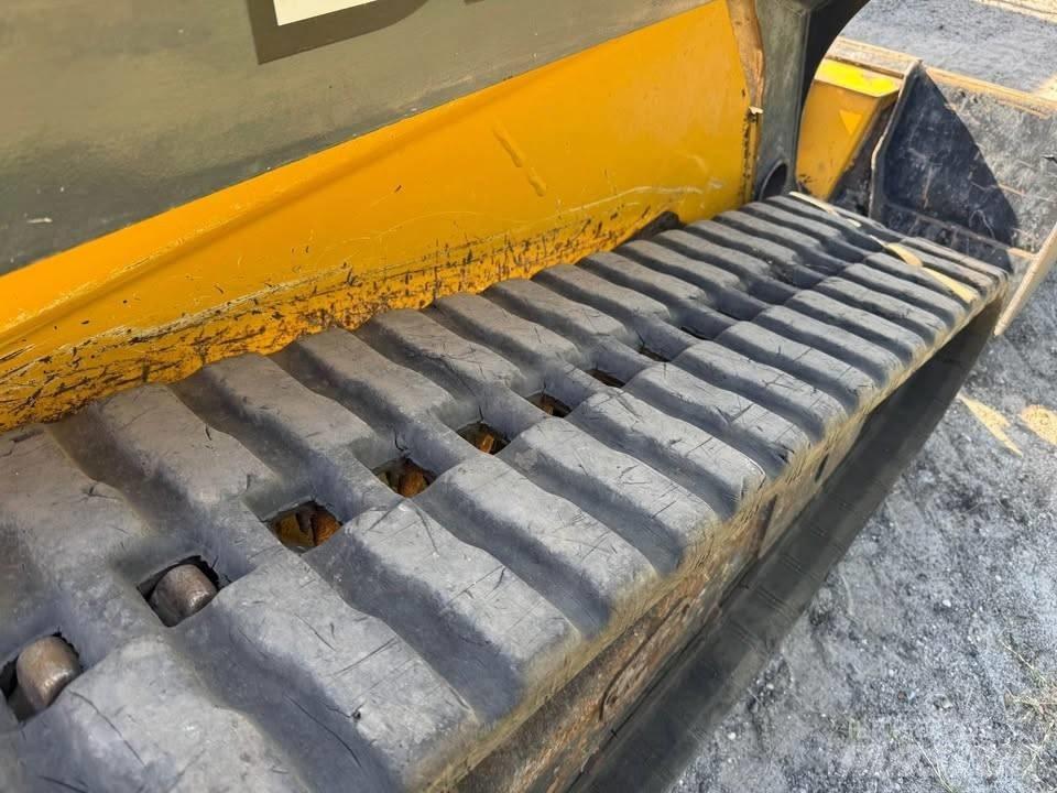 John Deere 325G Kompaktlaadurid