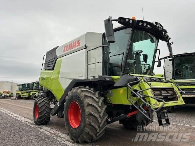 CLAAS TRION 750 Teraviljakombainid