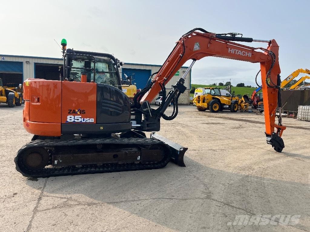 Hitachi ZX85 USB-6 Väikeekskavaatorid 7t-12t