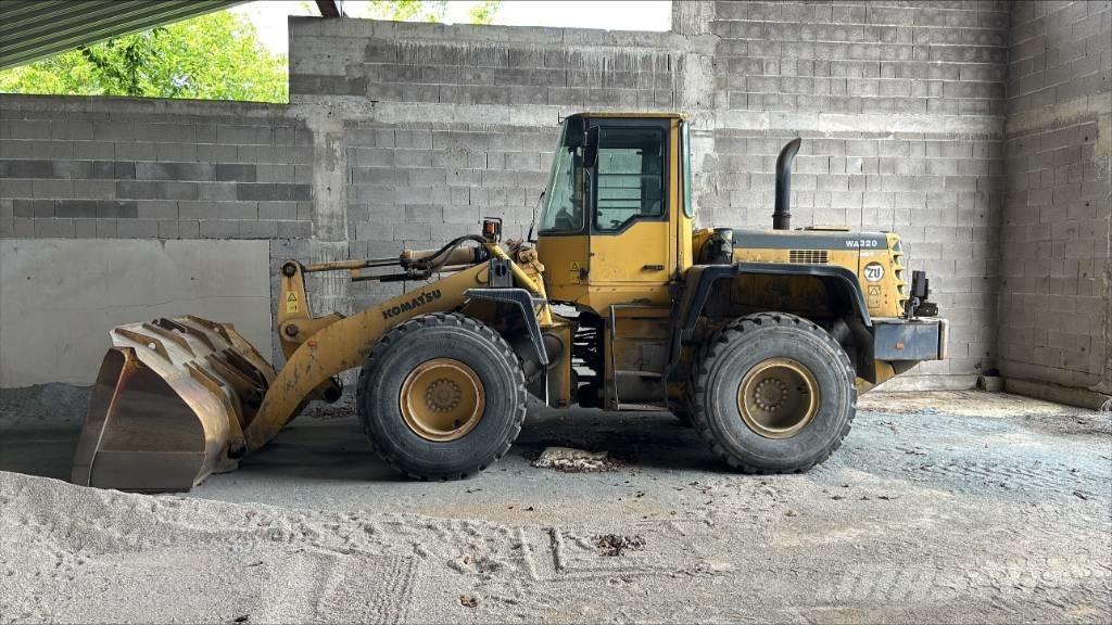 Komatsu WA 320-3H Rataslaadurid