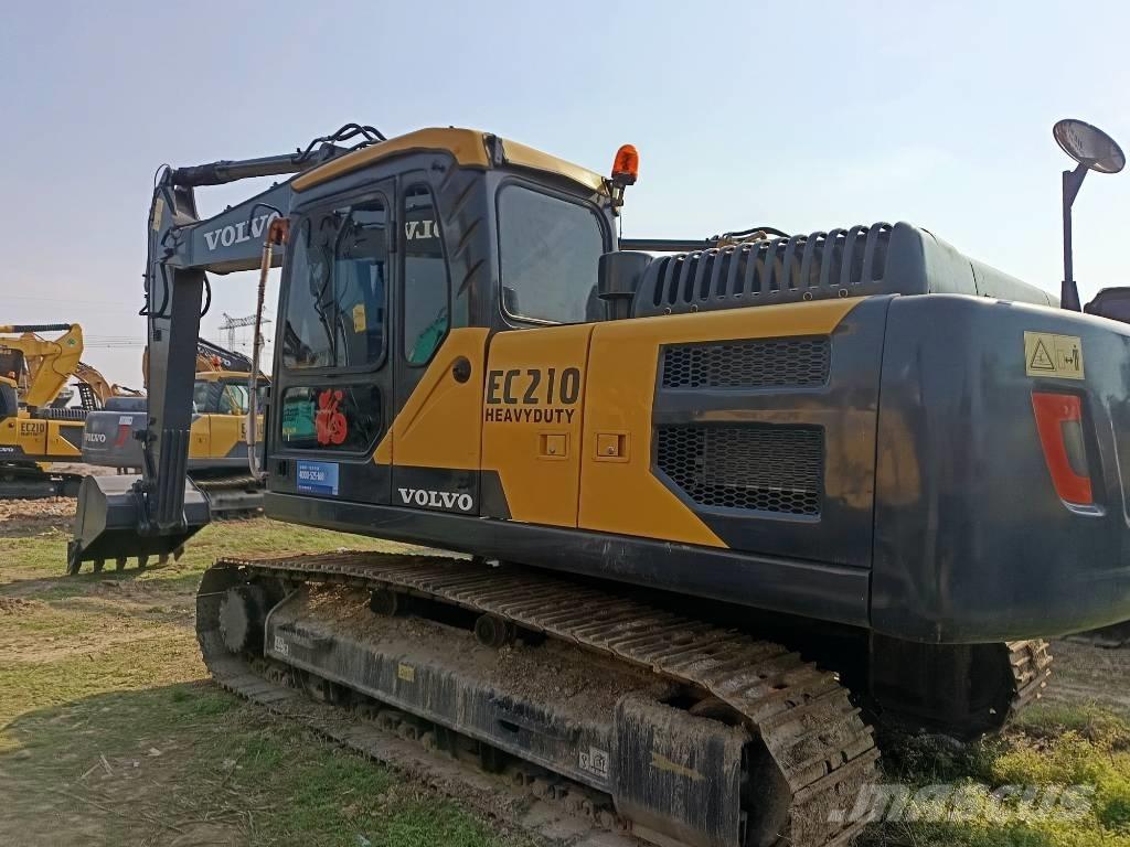 Volvo EC 210 Roomikekskavaatorid