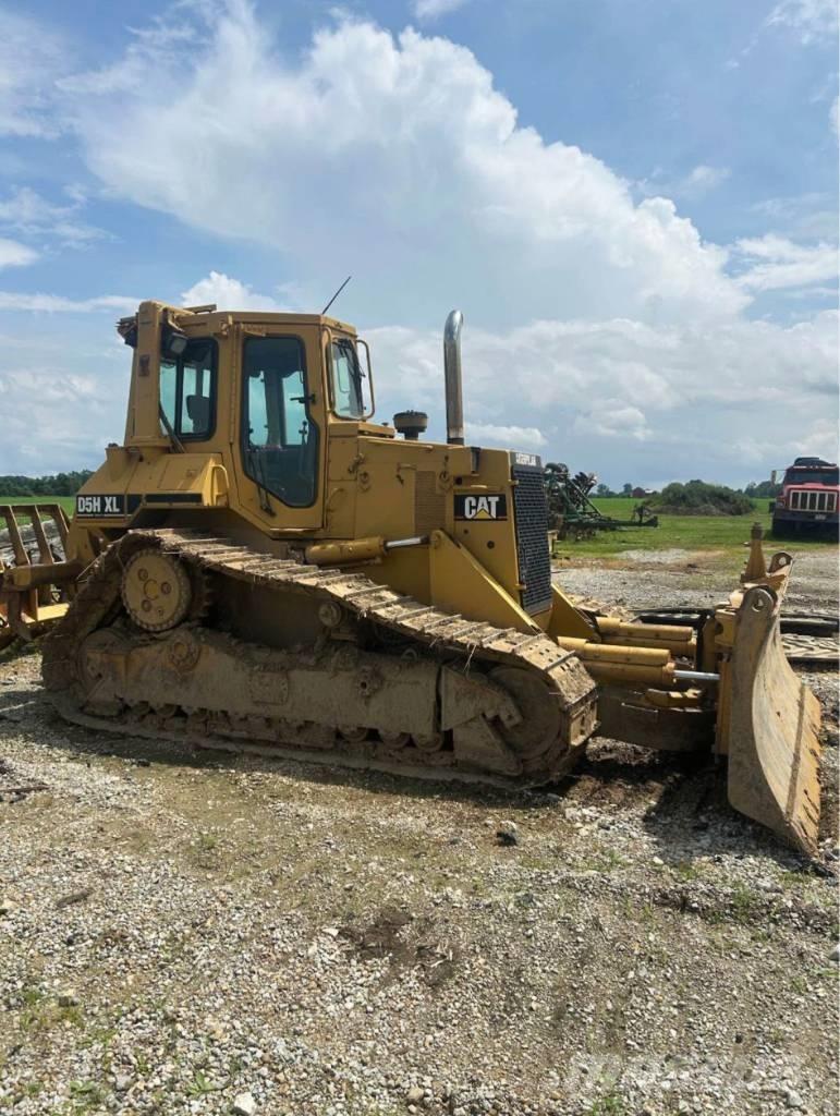 CAT D 5 H XL Buldooserid