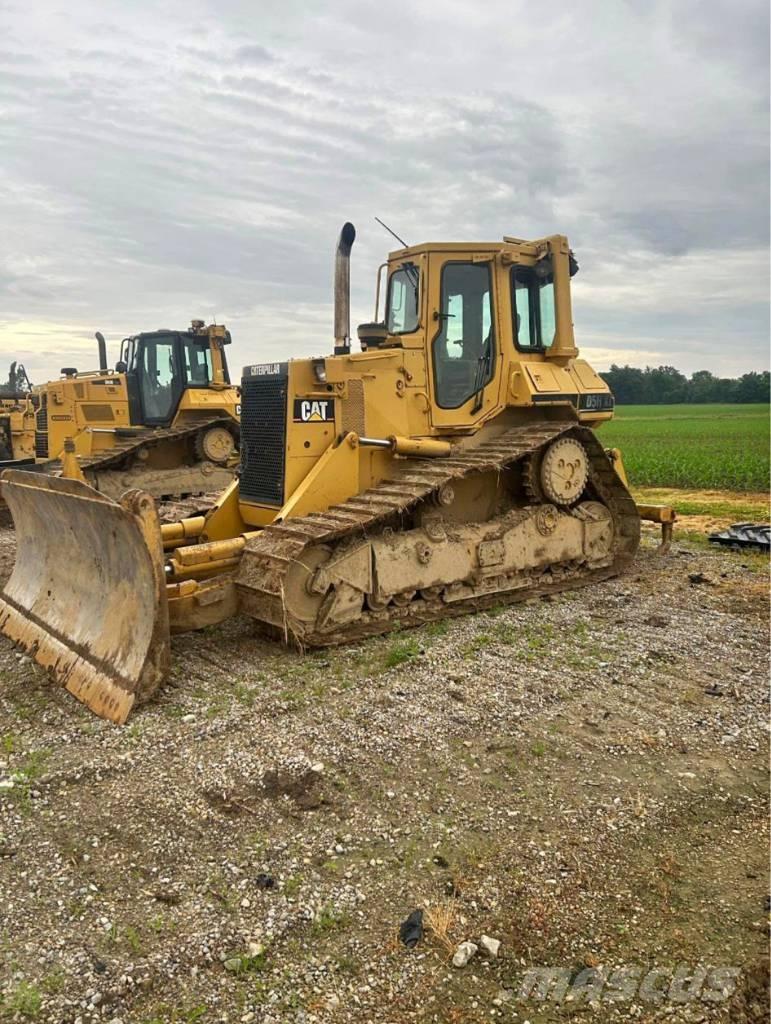 CAT D 5 H XL Buldooserid