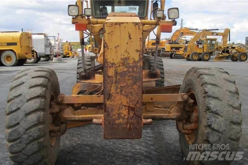 CAT 140H Greiderid