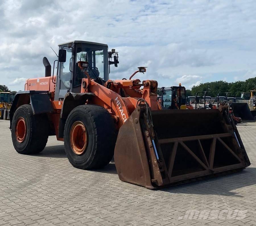Hitachi LX 210 E Rataslaadurid