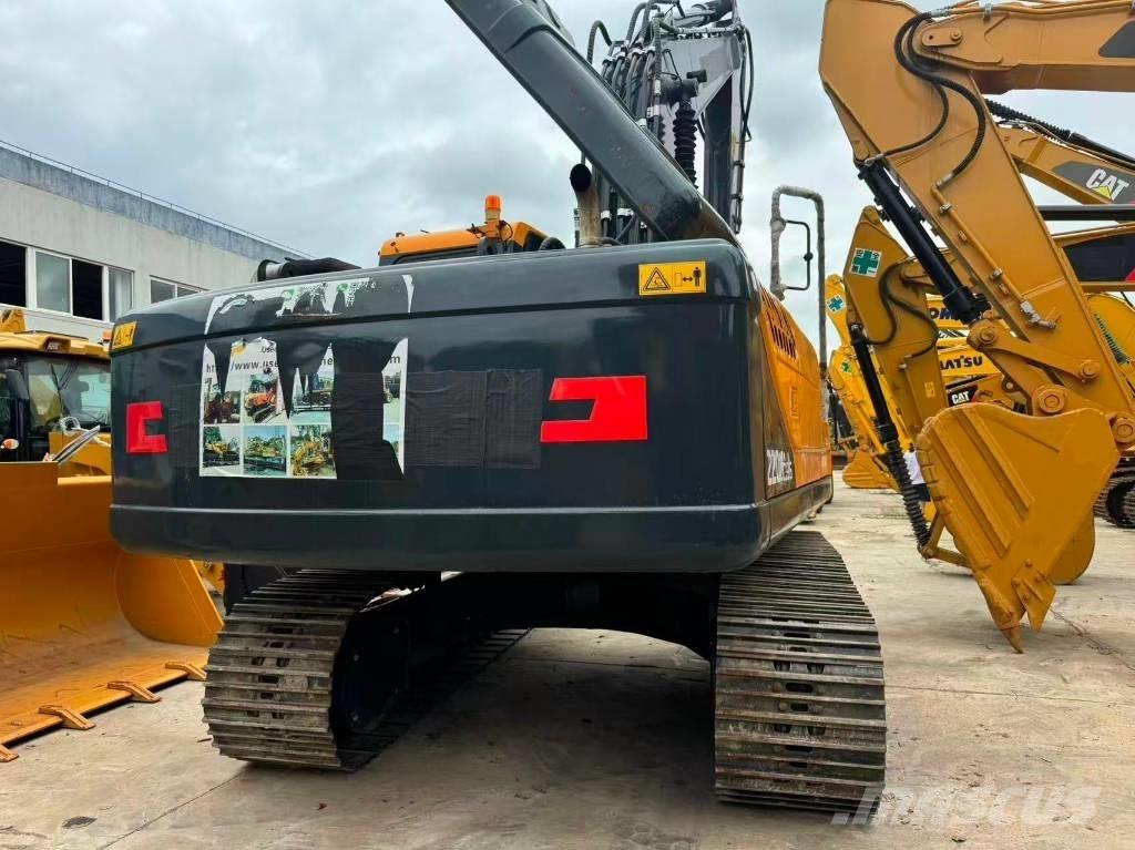 Hyundai R220LC-9S Väikeekskavaatorid 7t-12t