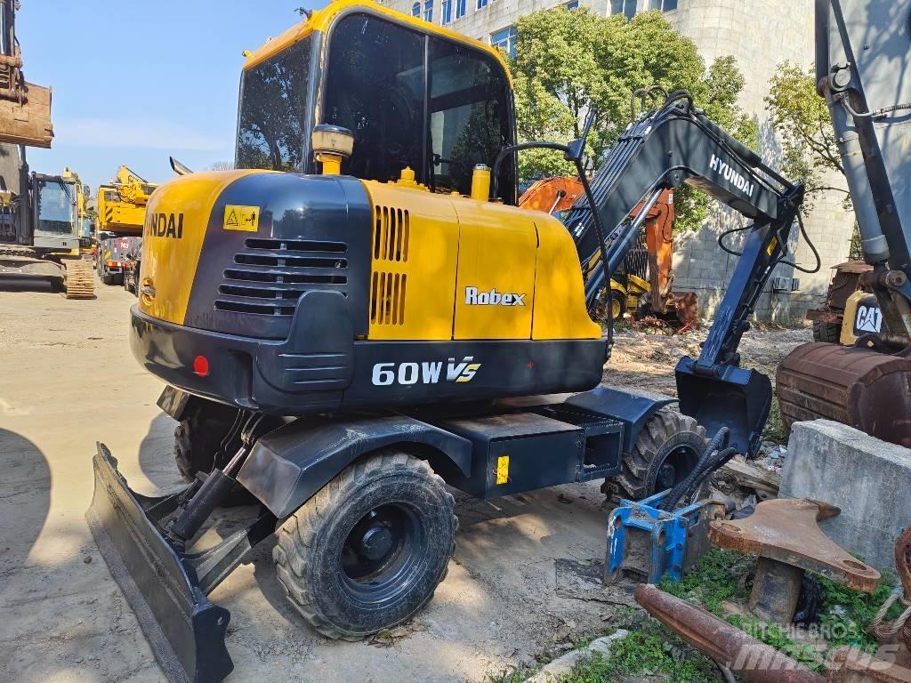 Hyundai Robex 60 W Ratasekskavaatorid
