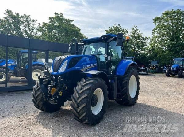 New Holland T7.225 Traktorid